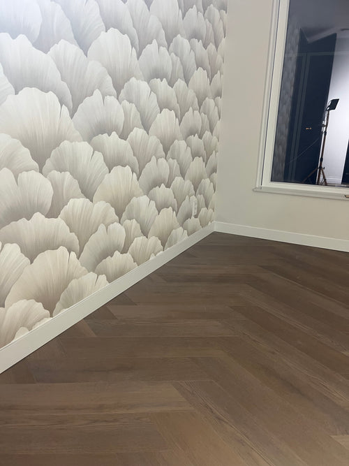 Plinten zetten inc. afkitten