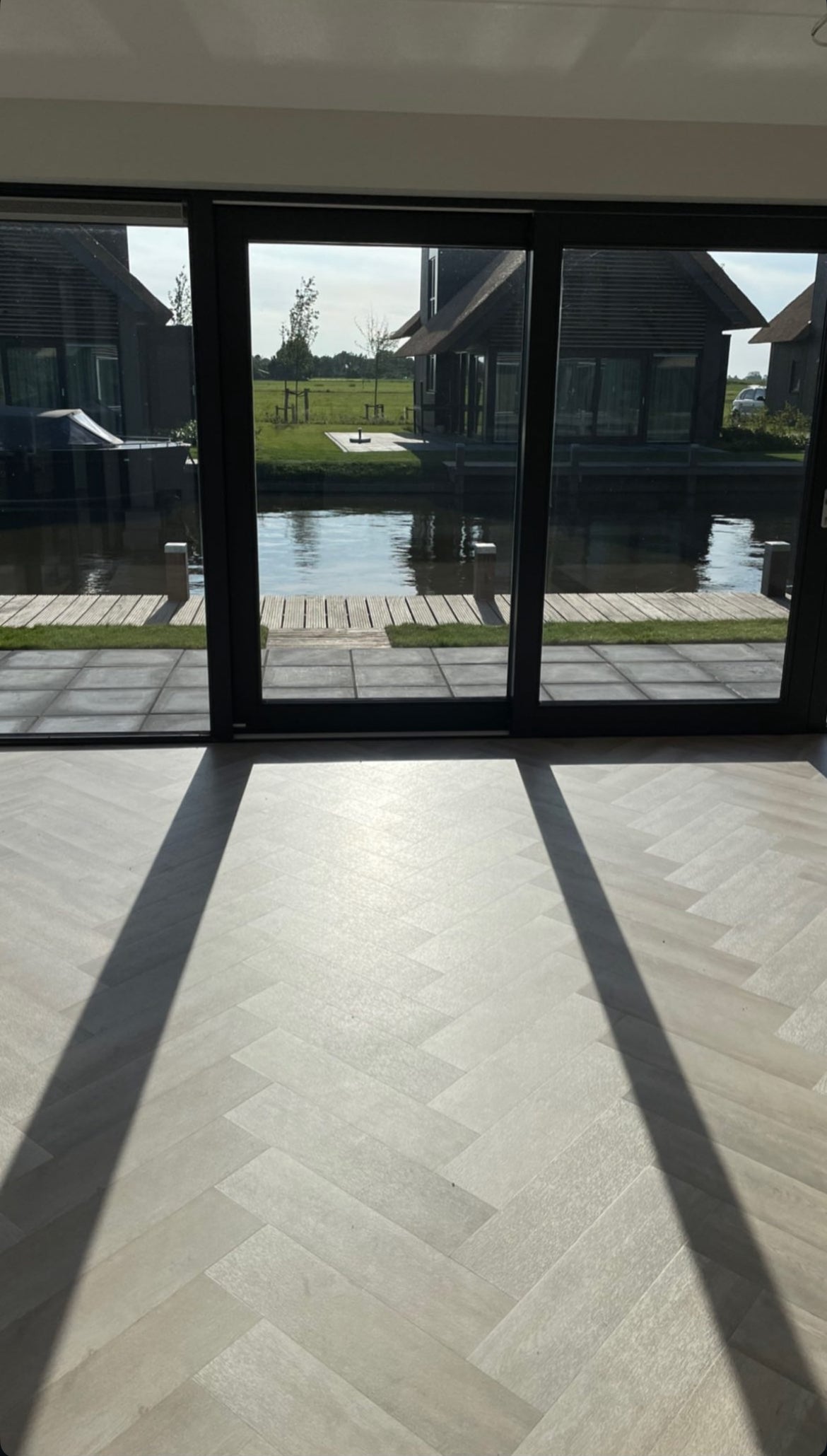 PVC Visgraat Leggen